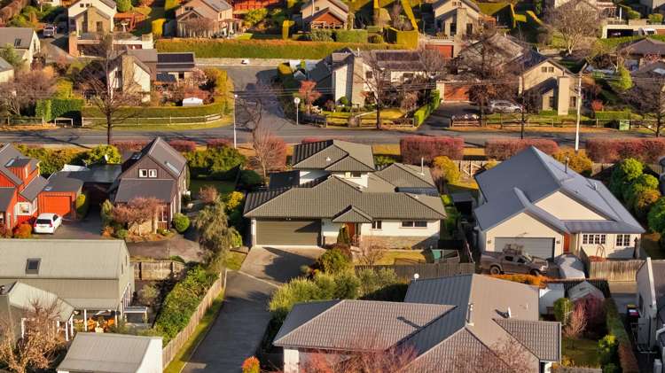 7 Innes Place Arrowtown_34