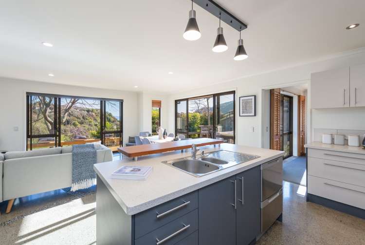 16 Frenchay Drive Atawhai_7