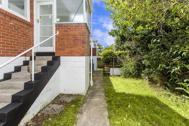 2/13A Evelyn Place Hillcrest_14