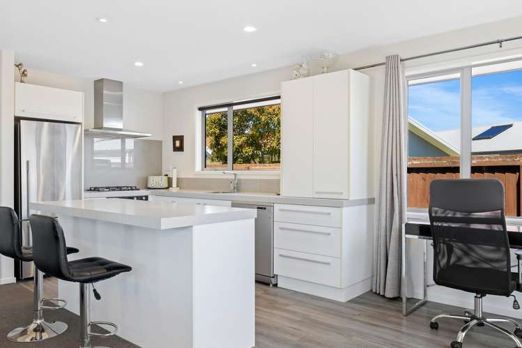 42 Reginald Street Burwood_2