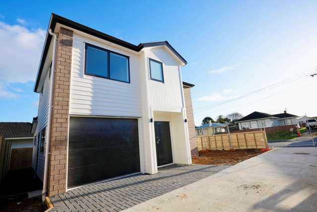 Brand New, Standalone, 4 Bedrooms Home in Manurewa