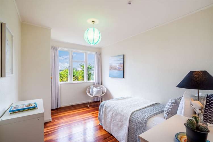 2 Nutsey Avenue Northcote_11