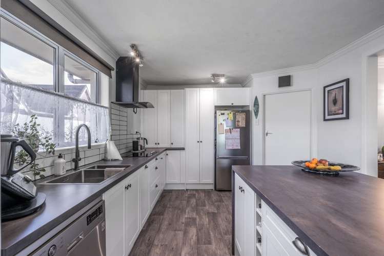 452 North Road Waikiwi_8