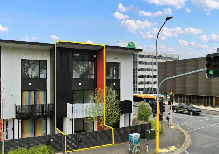 20/216 Tristram Street Hamilton Central_1