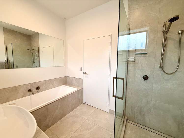  13 Matuku Lane Heathcote Valley_17