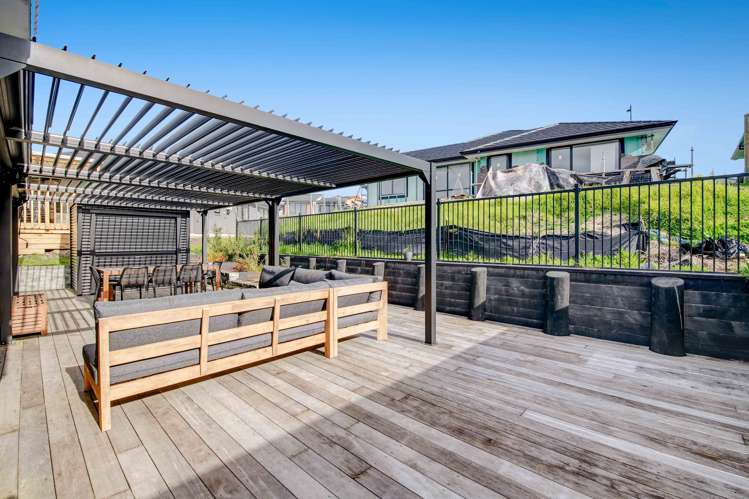 16 Urumaraki Avenue Helensville_5