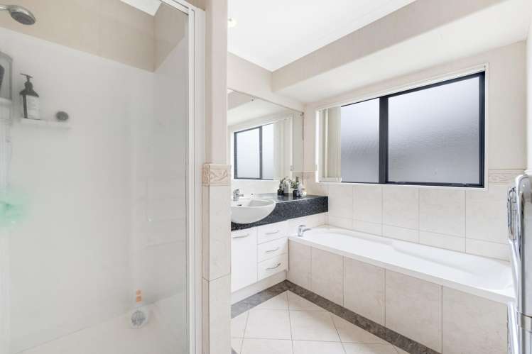 44 Thornbury Crescent East Tamaki Heights_16