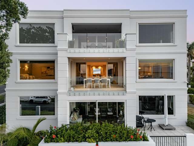 Luxury Living with Spectacular Water Vistas