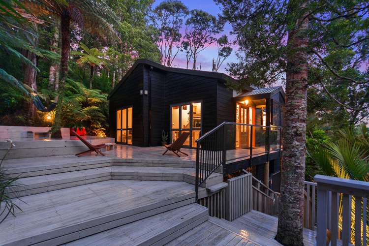 24 Valley Road Titirangi_12