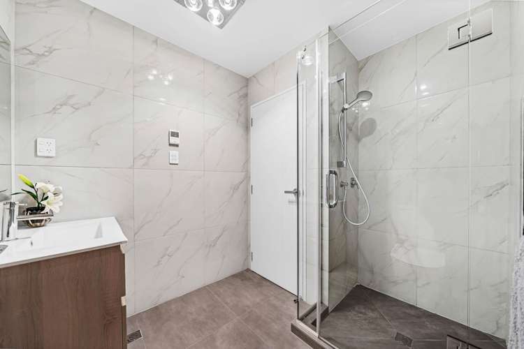 7 Freshland Drive Flat Bush_19