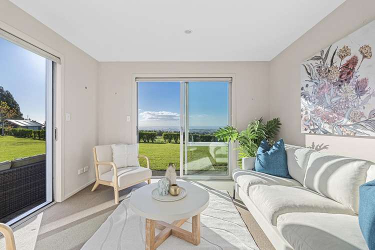 1089 Plymouth Road Koru_13
