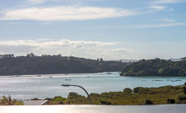 7 Toi Track Russell_35