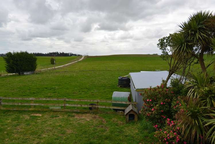 8 Tramway Road Winton Surrounds_18