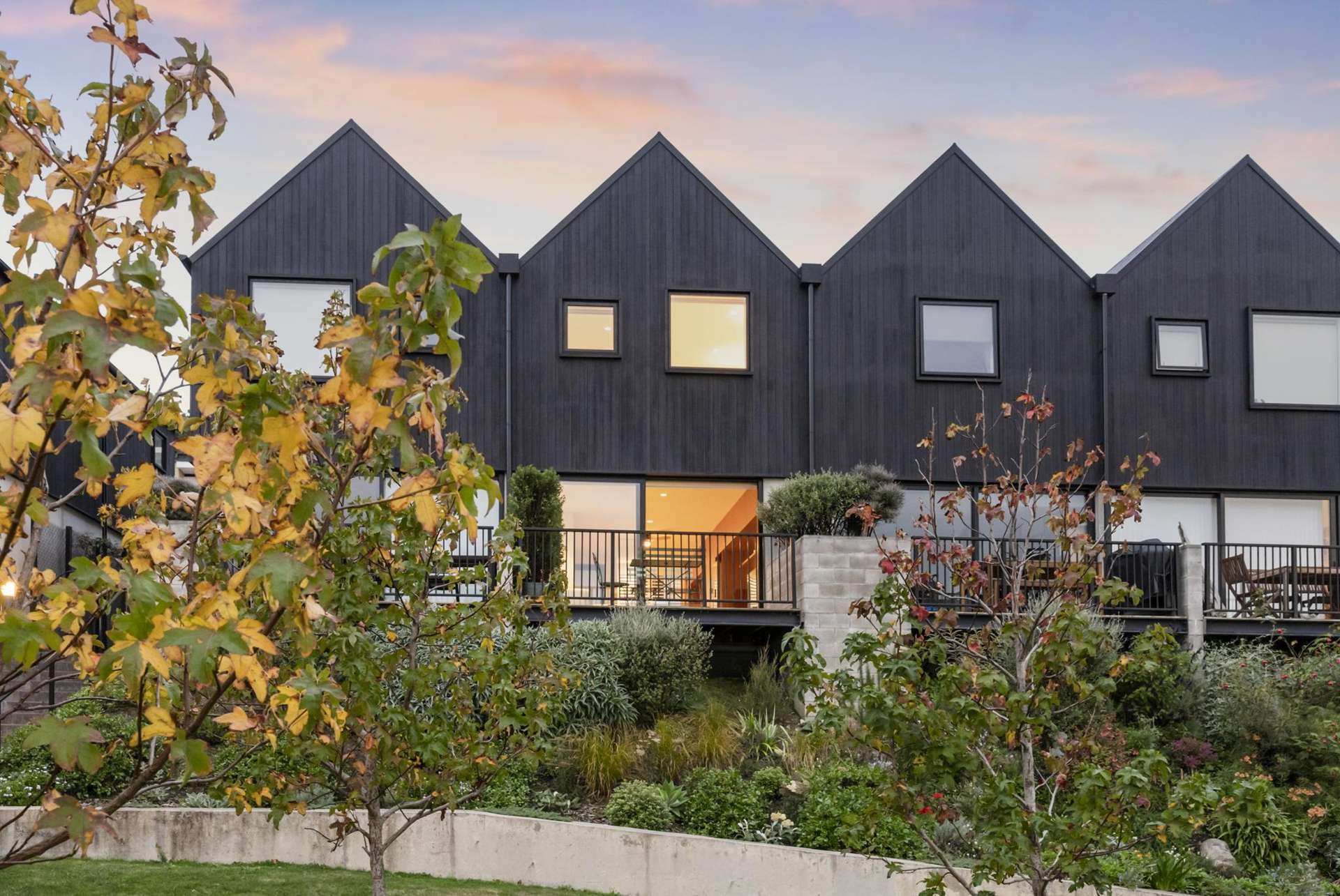 12 Jean Caldwell Way Island Bay_0