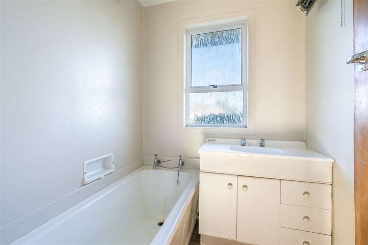 6 Adamson Crescent Glengarry_9