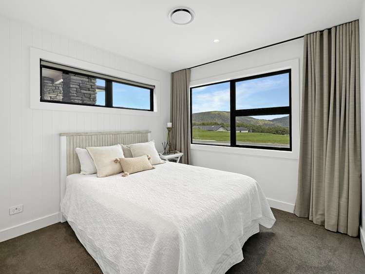 8 Broadleaf Way Kinloch_23