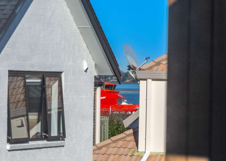 4 Finesse Lane Bucklands Beach_12