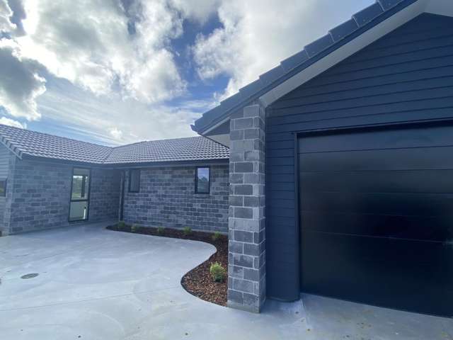 1 Mystic Close, Kotata Heights 11640_1