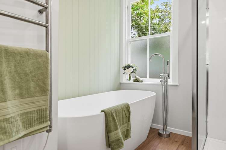 11 John Road Fairy Springs_11