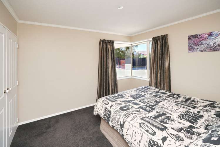 64 Roydon Drive Templeton_14