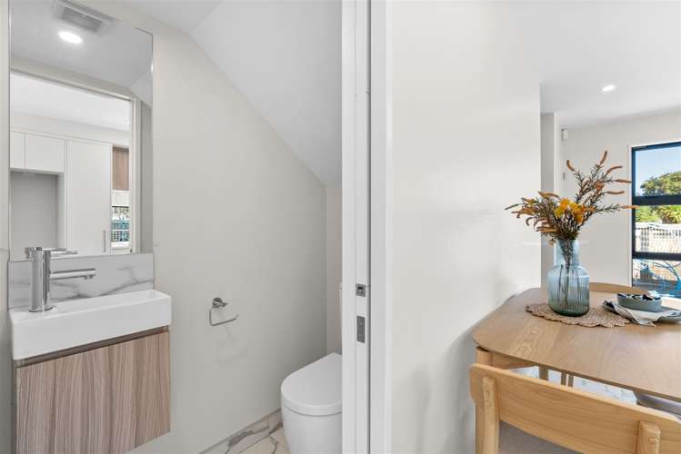 6/112 Barbour Street Waltham_4