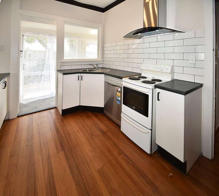 1097 Great North Road Point Chevalier_10