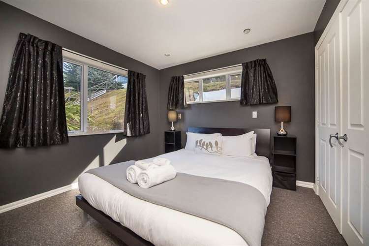 52 Greenstone Place Fernhill/Sunshine Bay_10