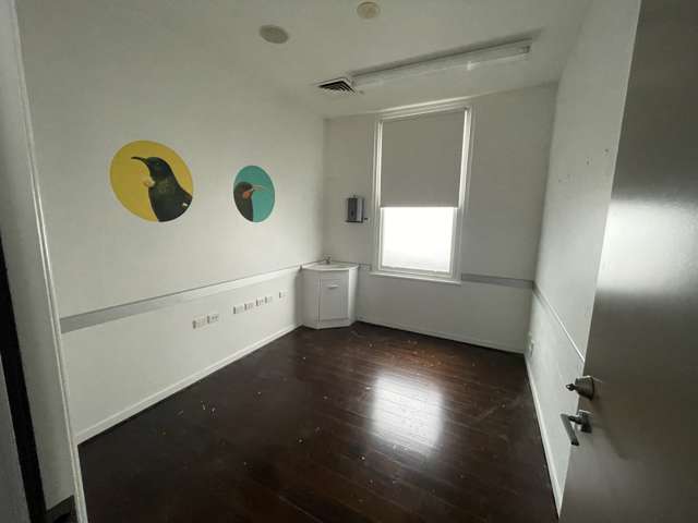 532 Parnell Parnell_4