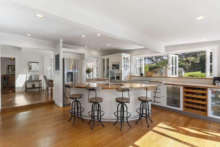 136 Attwood Road Paremoremo_7