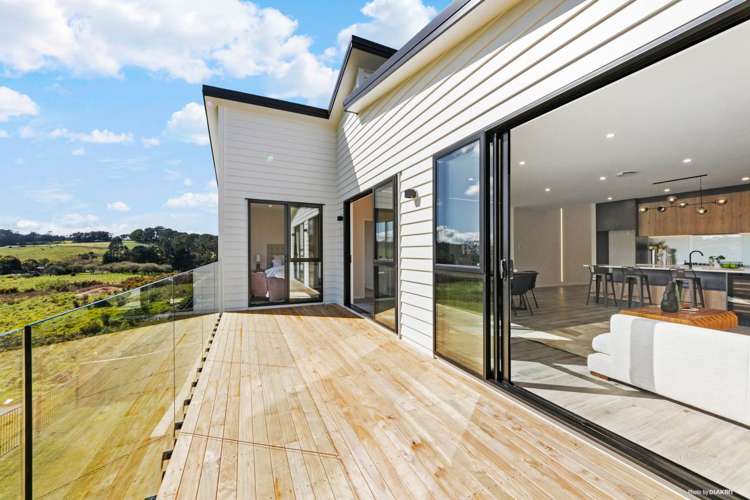 10 Kauri Gum Rise Swanson_13