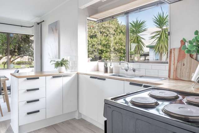 6A Lyn Grove Papamoa Beach_2