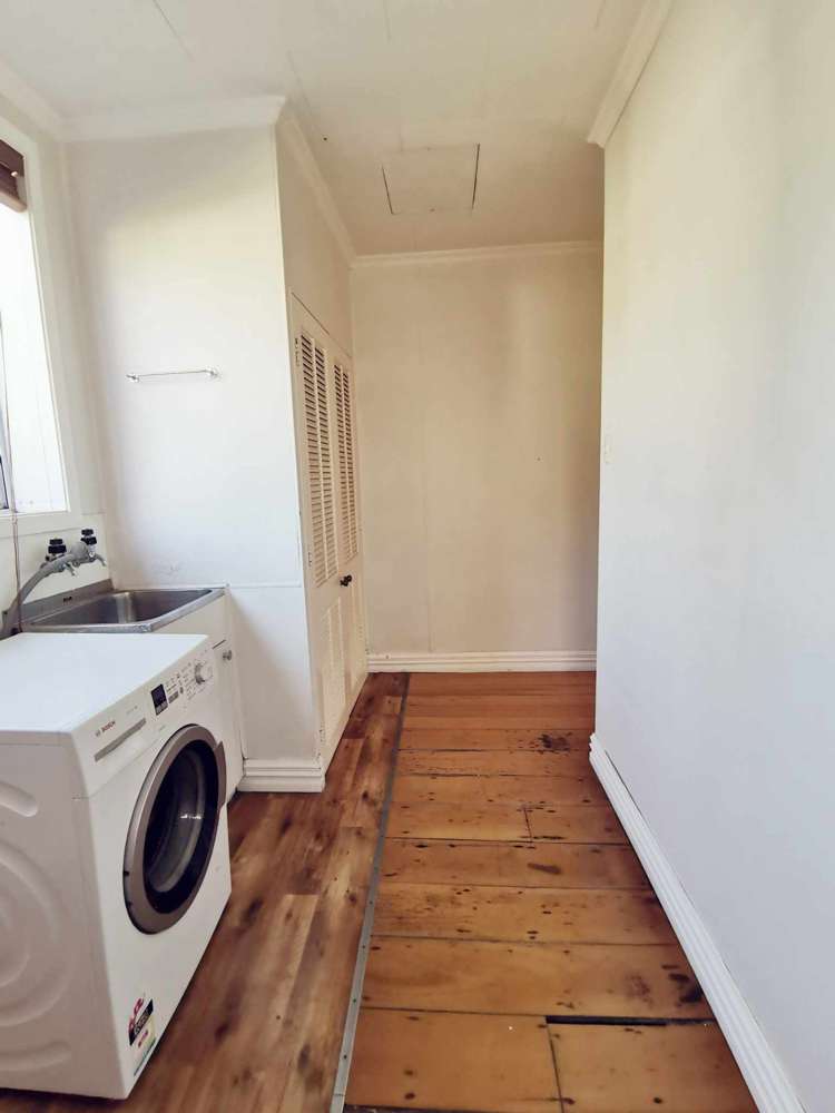 86 Bealey Street Hokitika_12