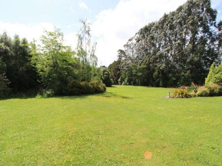 45 Riccarton Road Pahiatua_17