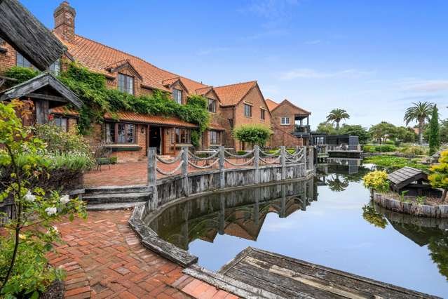 2 Quiet Woman Way Nelson_2