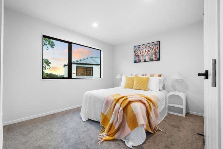 Lot 2&3/1 Imatra Place Sunnyhills_5