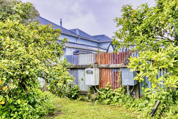 1008 Frederick Street West Mahora_16