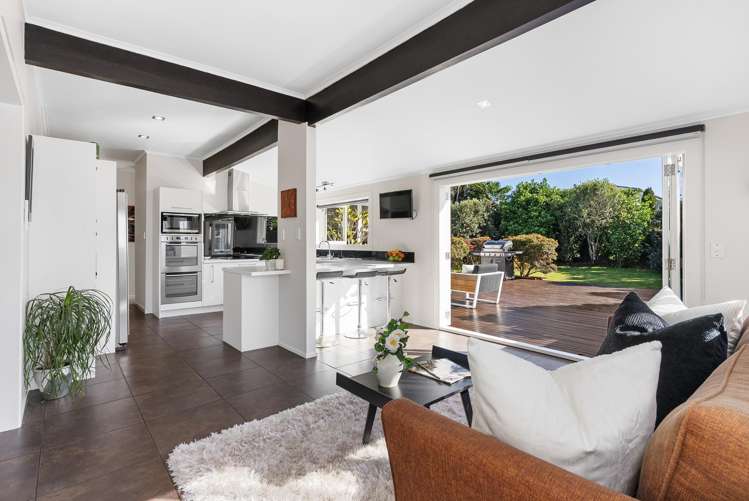 15 Karaka Street New Lynn_21