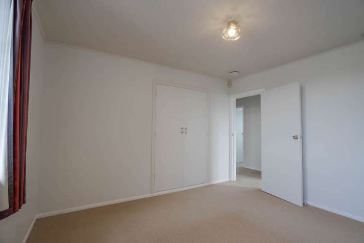 85 Titirangi Road New Lynn_6