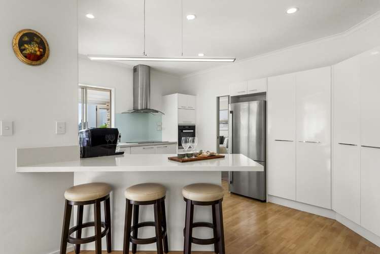 15 Rangi Avenue Schnapper Rock_11