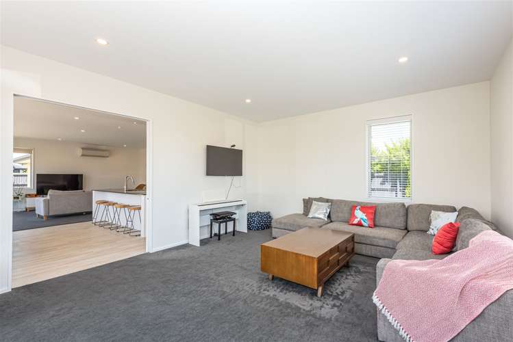 4 James Caird Lane Wigram_12