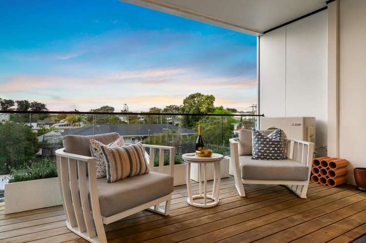 207/8A Lake Pupuke Drive Takapuna_26