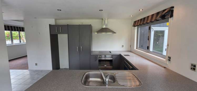  12 Rimutaka Street Paraparaumu_5