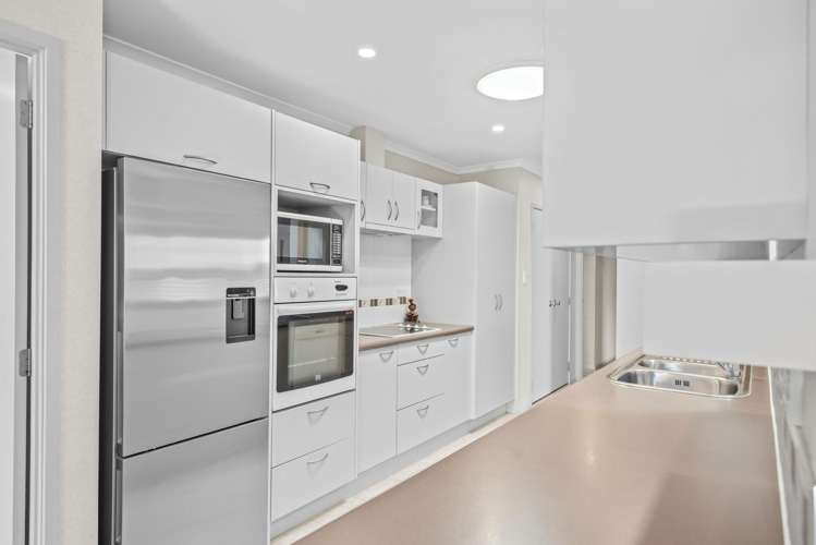 8 Jelas Road Red Beach_10