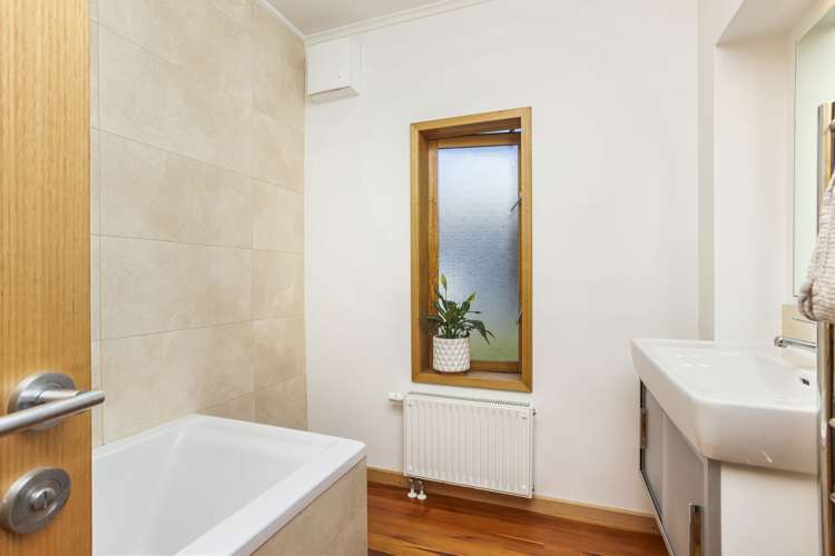 21 Westmere Park Avenue Westmere_12