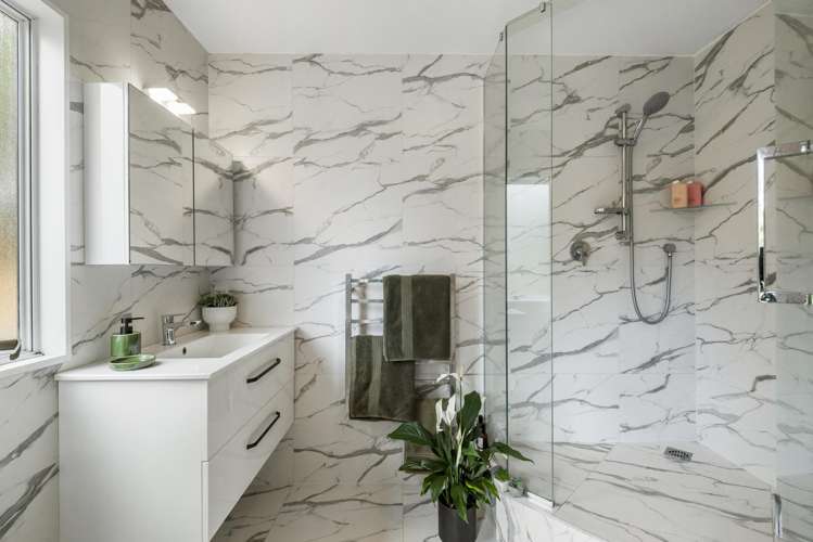 12B McDowell Crescent Hillcrest_12