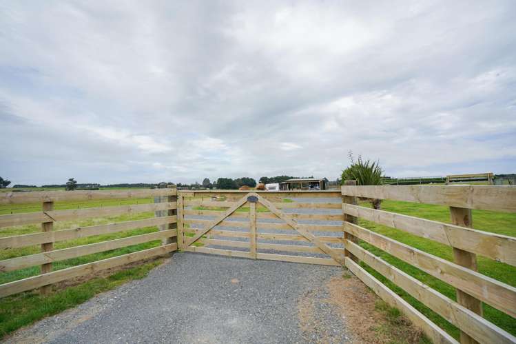 499 Avon Road Tisbury_30
