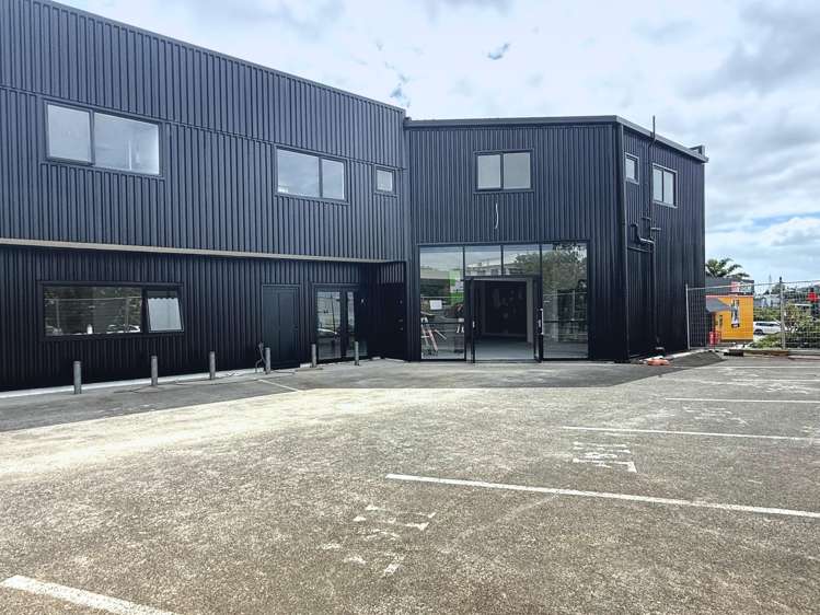 7-11 Cabernet Crescent Massey_10