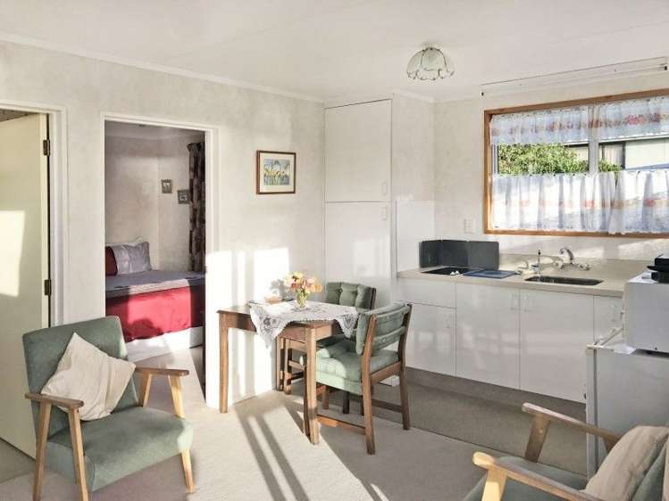 31 Rata Street Kaka Point_9