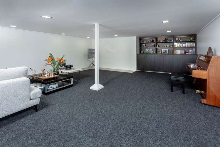 62 Seaview Road Castor Bay_38