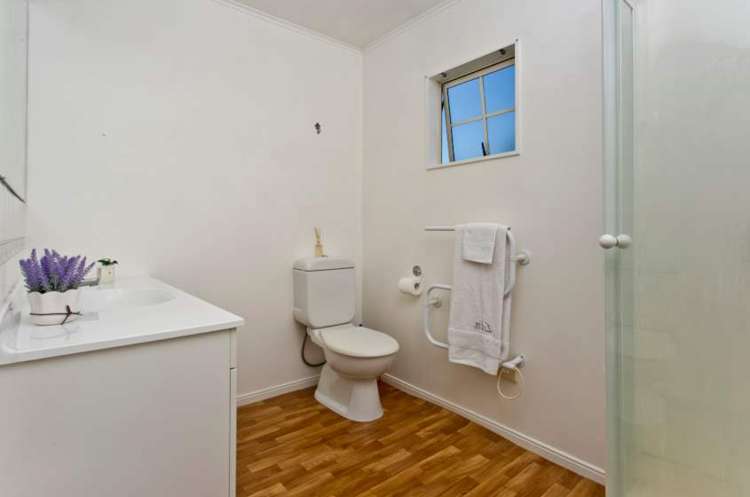 1a/66 Seaview Road Glenfield_14